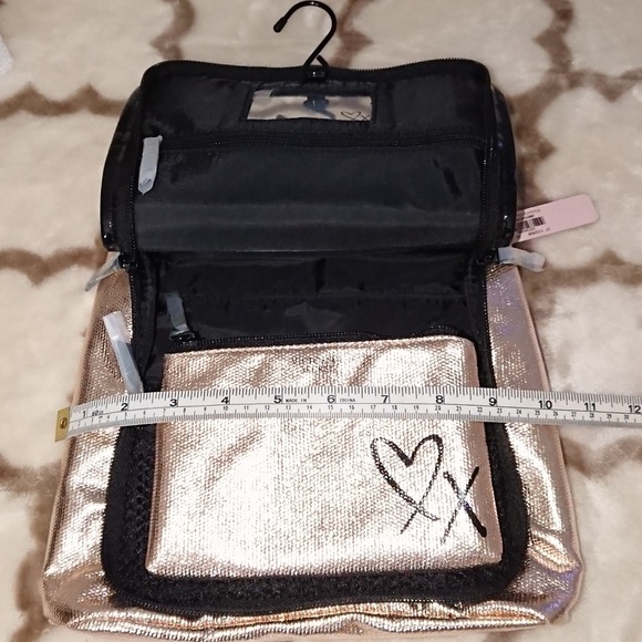 VS Hello Bombshell Travel cosmetic case & pouch - Picture 5 of 6